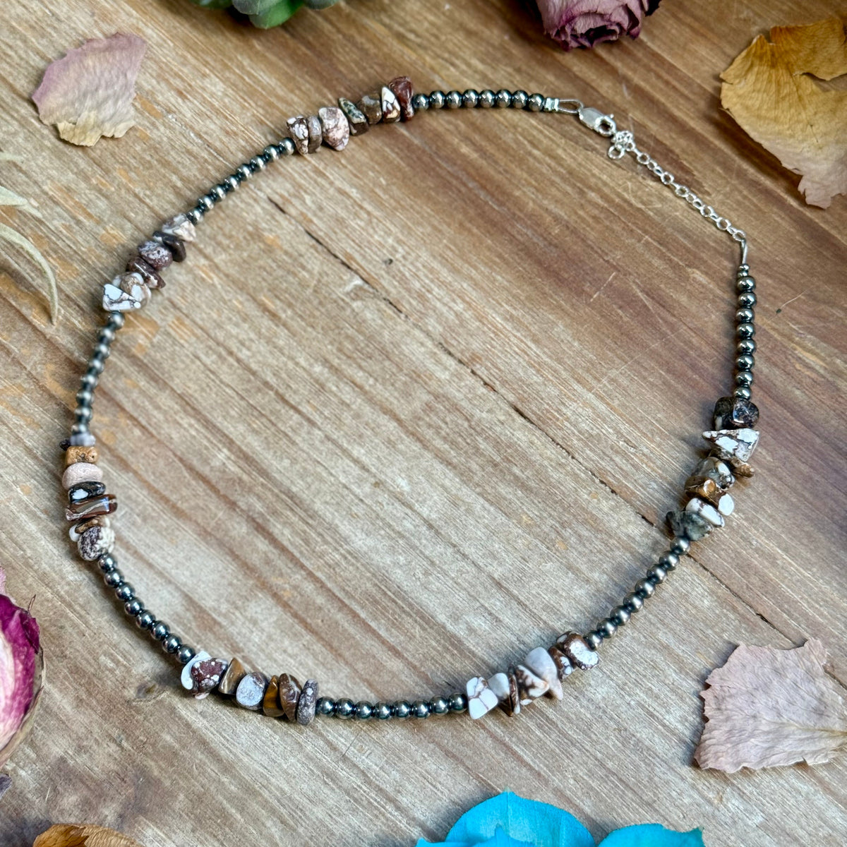 16” Wild Horse Chip Necklace – Sterling Silver