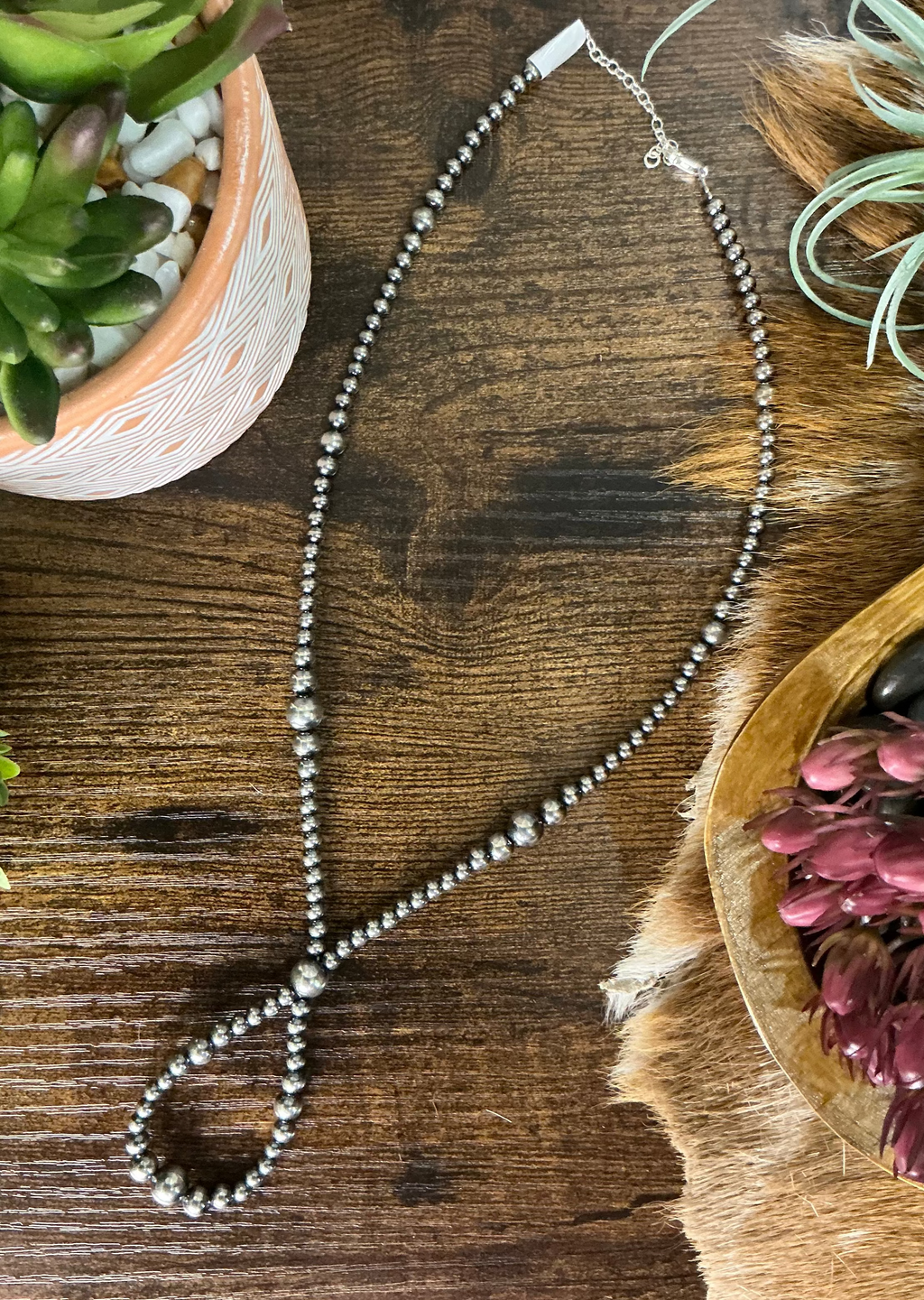 Graduated Sterling Silver Pearls Necklace Hoop 17 Inch